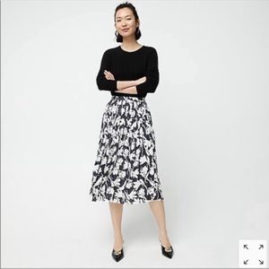 J. Crew Pleated Midi Skirt in Shadow Floral Sz. 2